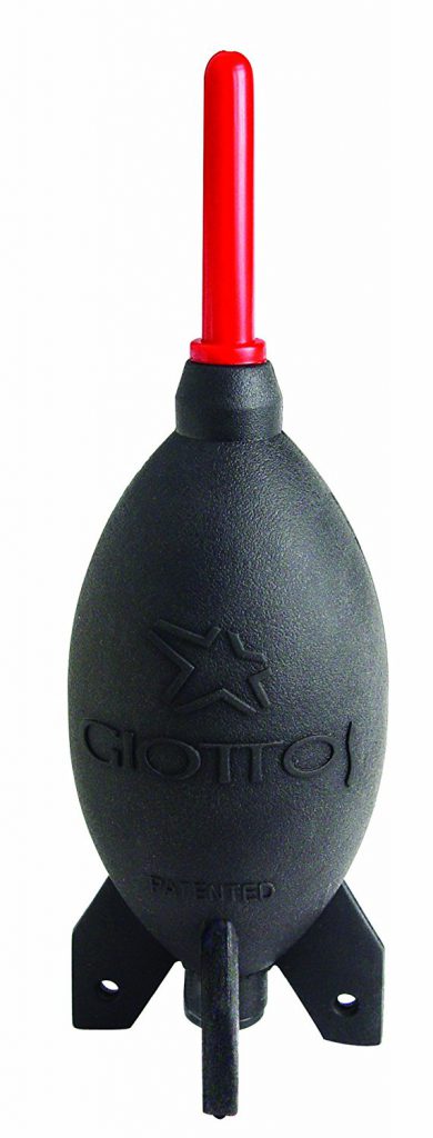 Giottos Rocket Air Blower - ideal for getting rid of dust and dirt in the field